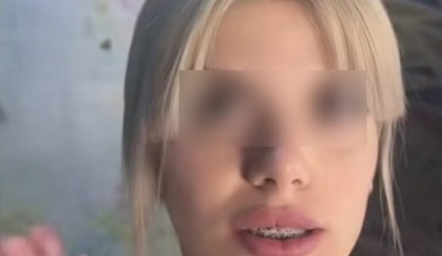 Το «κοστούμι» του θύματος: Γιατί η κοινωνία επιμένει να δικάζει την εικόνα και όχι το έγκλημα;
