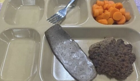 Αμερικανοί πεζοναύτες σε πλοία στη Μέση Ανατολή καταγγέλλουν κακής ποιότητας φαγητό και μικρές μερίδες