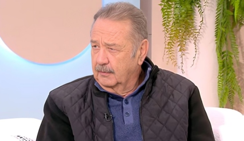 Τάσος Κωστής για τη μάχη με τον καρκίνο: Δεν κάθισα ούτε μια μέρα, έβαζα σε μια σακούλα την παροχέτευση και πήγαινα στο θέατρο
