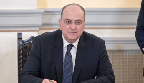 Παραίτηση Λαζαρίδη: Οι πιέσεις στο παρασκήνιο και το τελευταίο τηλεφώνημα πριν την έξοδο 