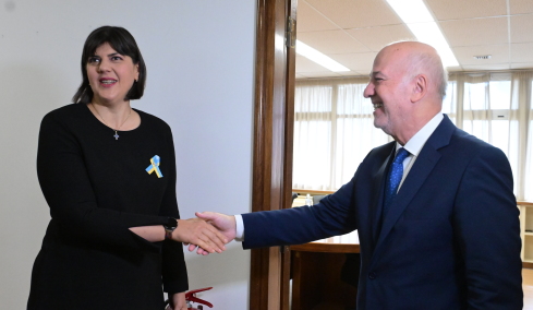 Στην Ελλάδα η Κοβέσι της Ευρωπαϊκής Εισαγγελίας για το  Φόρουμ των Δελφών - Θα επισκεφθεί την Τετάρτη τον Φλωρίδη