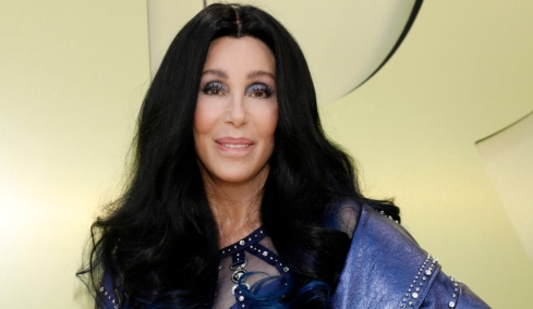 Η Σερ ανακάλυψε πως έχει εγγονή: «Όταν το έμαθε έμεινε άφωνη»