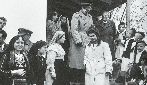 Η αμφιλεγόμενη βασίλισσα Φρειδερίκη: Τι έγραφε στο ημερολόγιό της από τον Εμφύλιο στη δικτατορία