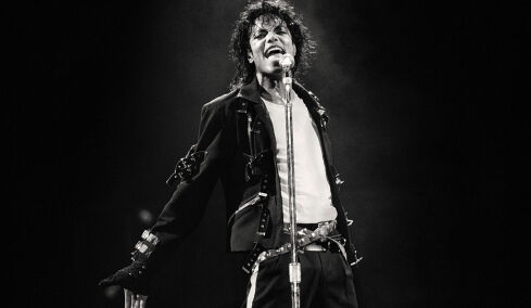 Σε ποια πτυχή της ζωής του Μάικλ Τζάκσον επικεντρώνεται η ταινία Michael - Δείτε βίντεο