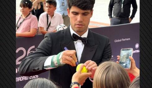 Αλκαράθ: Αμφίβολη η συμμετοχή του στο Roland Garros μετά την εμφάνιση με νάρθηκα στο χέρι, δείτε βίντεο


