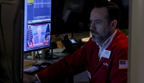 Διπλό ρεκόρ στη Wall Street για S&P 500 και Nasdaq: Ράλι στον τεχνολογικό κλάδο