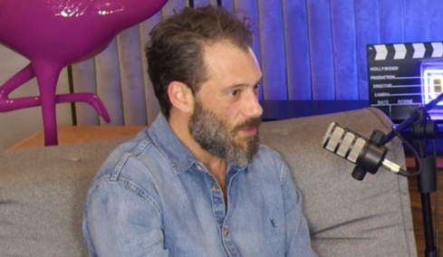 Ο Αντίνοος Αλμπάνης εξήγησε για ποιον λόγο δεν είχε μιλήσει στους γονείς του για τη μάχη με τον καρκίνο