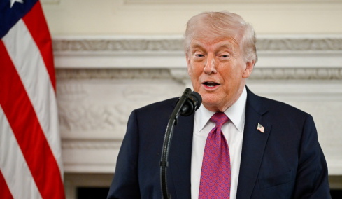 Τραμπ: Πιθανές νέες συνομιλίες με το Ιράν τις επόμενες «36 με 72 ώρες»