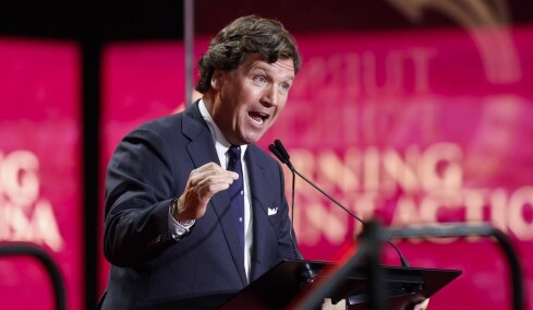 «Mea culpa» από τον Τάκερ Κάρλσον γιατί στήριξε τον Τραμπ: Λυπάμαι που παραπλάνησα τον κόσμο, λέει τώρα
