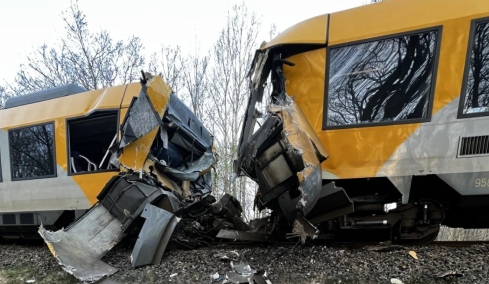 Σύγκρουση τρένων στη Δανία, πληροφορίες για αρκετούς τραυματίες