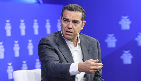 Επιστρέφω για να υπάρξει κανονικότητα και σταθερότητα στον τόπο, δεν έχω ταξικό μένος αλλά πατριωτική ευθύνη, είπε ο Τσίπρας στους Δελφούς