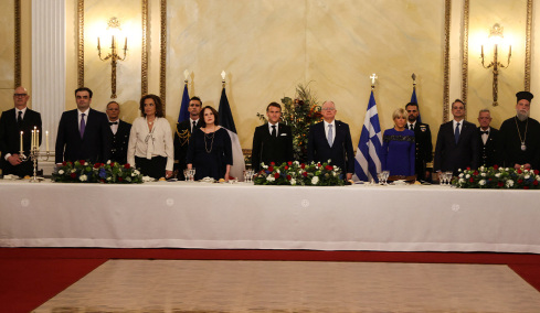 Δείτε live το δείπνο στο Προεδρικό Μέγαρο: Το «Ελλάς-Γαλλία-Συμμαχία» είναι σήμερα πιο επίκαιρο από ποτέ, είπε ο Μακρόν στα ελληνικά