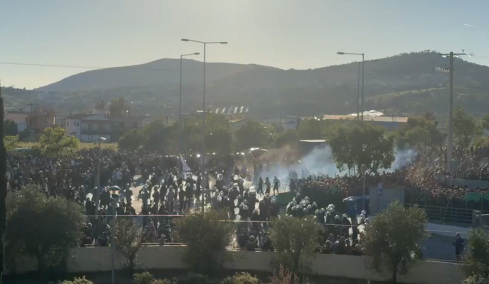 ΠΑΟΚ - ΟΦΗ: Στιγμές έντασης πριν τον τελικό έξω από το Πανθεσσαλικό, βίντεο 