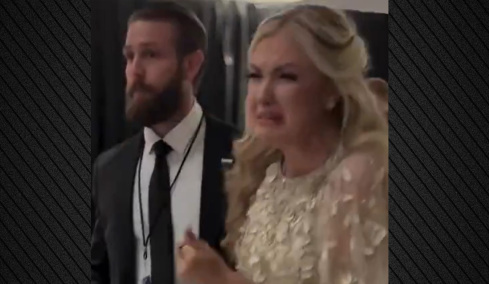 Έντρομη και με δάκρυα στα μάτια απομακρύνθηκε από την εκδήλωση η χήρα του Τσάρλι Κερκ- «Θέλω να πάω σπίτι»