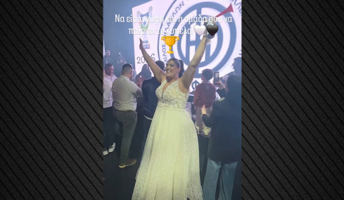 Γάμος σε ρυθμούς ΟΦΗ: Νύφη ξεσήκωσε το γλέντι μετά τον θρίαμβο