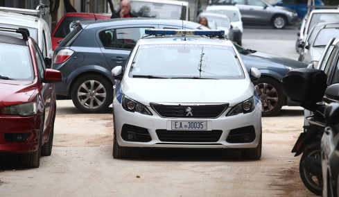 Βίντεο από την αιματηρή συμπλοκή σε βενζινάδικο στη Ραφήνα με τρεις τραυματίες
