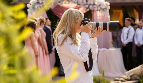 Αμερικανίδα έστησε επιχείρηση των 1.000 ευρώ για τον ελεύθερο χρόνο της και να κατέληξε να βγάζει 1,5 εκατ. το χρόνο
