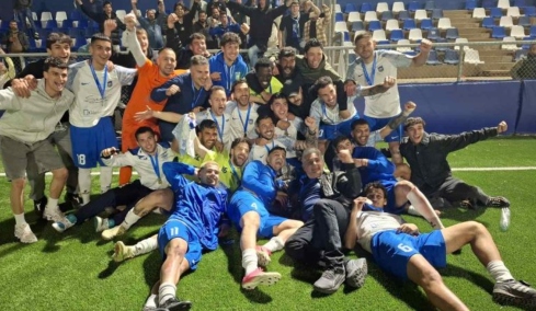 Νταμπλ για τον Μανωλά με τον Πανναξιακό: Μετά το πρωτάθλημα, κατέκτησαν και το Κύπελλο Κυκλάδων