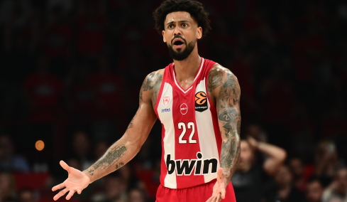 Ολυμπιακός: Ενοχλήσεις στο αριστερό πόδι για τον Ντόρσεϊ 

