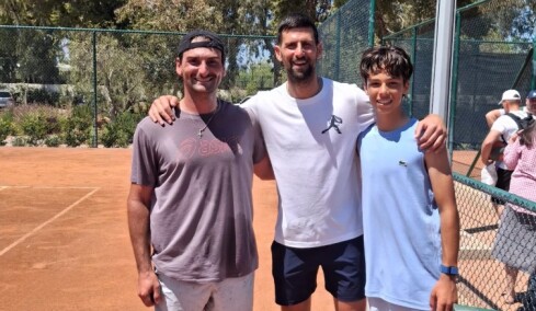 O Παγώνης συνάντησε κι ευχαρίστησε τον Τζόκοβιτς