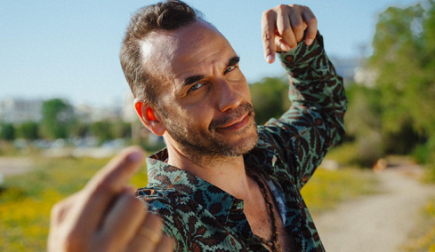 Πάνος Μουζουράκης: Θα δώσει δύο μεγάλες συναυλίες σε Αθήνα και Θεσσαλονίκη