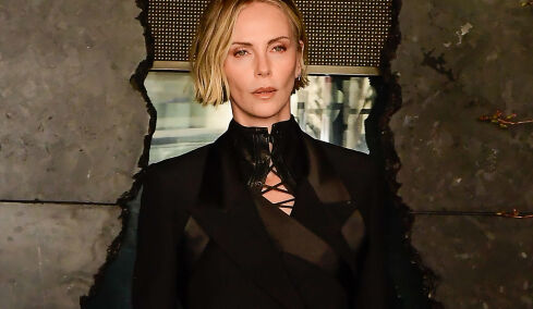 Η Σαρλίζ Θέρον για τα ραντεβού και τις σχέσεις: «Δεν νομίζω ότι θα μπορούσα να συγκατοικήσω ξανά με κάποιον» (βίντεο)