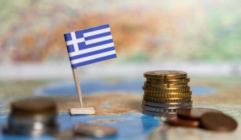 Κομισιόν: «Πρωταθλήτρια» δημοσιονομικής επέκτασης η Ελλάδα το 2026