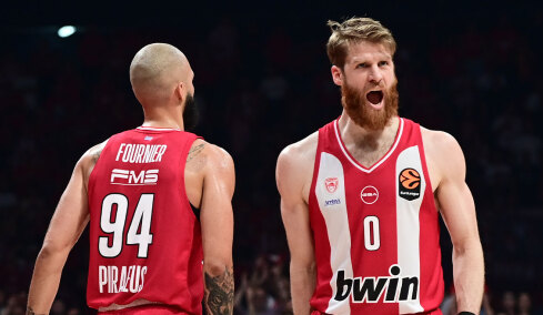 Ολυμπιακός - Μονακό 59-31 (Ημίχρονο): Τρομερό μπάσκετ από τους Πειραιώτες και φουλ για το 2-0, live, βίντεο 