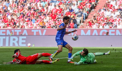Bundesliga: Γλύτωσε την ήττα στην εκπνοή η Μπάγερν, 3-3 με την ουραγό Χάιντενχαϊμ λίγες μέρες πριν τη ρεβάνς με την Παρί, δείτε γκολ
