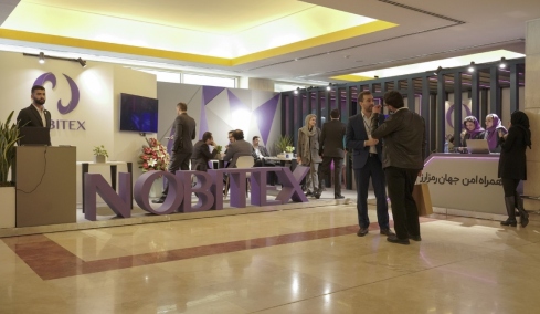 Στα άδυτα της μεγαλύτερης crypto πλατφόρμας του Ιράν: Το «εργαλείο» για την αποφυγή κυρώσεων και οι στενοί δεσμοί με τους Χαμενεΐ