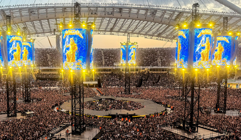 Πώς είδαν οι οπαδοί των Metallica τη μεγάλη συναυλία: «Εμπειρία ζωής, τα έδωσαν όλα», «πολύ λίγη εμφάνιση για 150 ευρώ»

