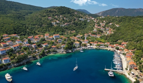 Χωροταξικό Τουρισμού: «Κόφτης» για Airbnb, νέοι κανόνες για ξενοδοχεία και νησιά - «Παράθυρο» διορθώσεων έως τα τέλη Ιουνίου
