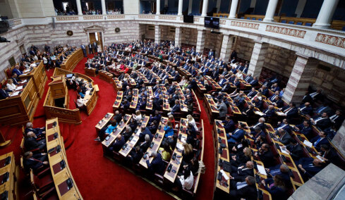 Δείτε live: Με όριο 151 βουλευτές η απόφαση για τη σύσταση εξεταστικής για τις υποκλοπές - Ένταση με Βορίδη, Ανδρουλάκη, Φάμελλο