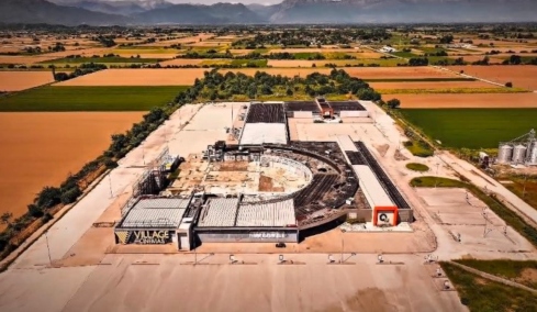 Πώς είναι σήμερα το Olympia Mall στη Θεσσαλία: Από τις ουρές στα εγκαίνια του εμπορικού κέντρου... στην πλήρη ερήμωση, δείτε βίντεο