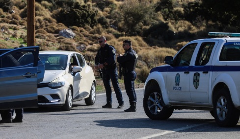 Μεγάλη επιχείρηση της ΕΛΑΣ στην Κρήτη για ναρκωτικά και παράνομες επιδοτήσεις του ΟΠΕΚΕΠΕ, οι 4 οικογένειες και το τηλέφωνο που τους αποκάλυψε