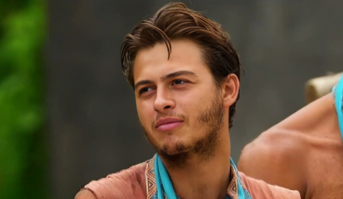 Σταύρος Φλώρος: Όταν έμαθε ότι κέρδισε το Survivor είπε «μάνα θα φέρω την κούπα», δεν ενδιαφέρθηκε για τα χρήματα, λέει η μητέρα του