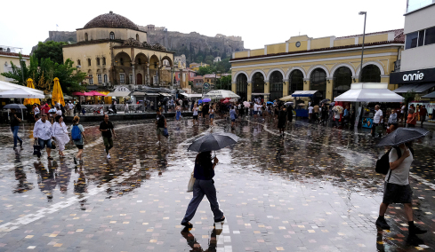 Βροχές στην Αθήνα σήμερα, δείτε χάρτες με την εξέλιξη των φαινομένων