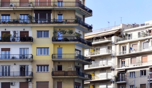 Έρχεται το νέο Ανακαινίζω για περισσότερους δικαιούχους και με υψηλότερες επιδοτήσεις, η διαφορά με τα προηγούμενα προγράμματα