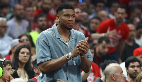 Antetokounmpo-Sengun-hor