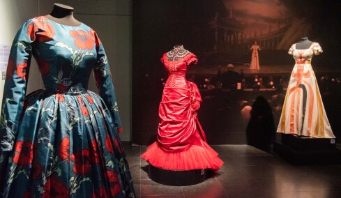 “Maria La Callas”: Τι είδαμε στην έκθεση στο Μουσείο Μπενάκη - Τα εμβληματικά κοστούμια και τα εντυπωσιακά φορέματα