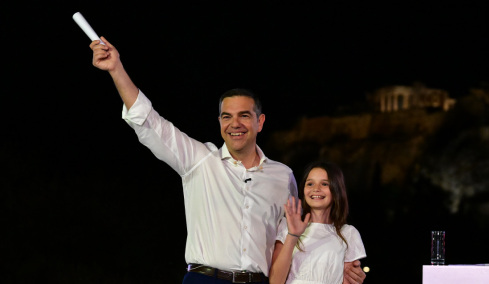 Αμήχανη υποδοχή, σκωπτικές αντιδράσεις και ποιοι στήριξαν με το «καλημέρα» την ΕΛΑΣ του Τσίπρα: Οι πρώην σύντροφοι, οι βουλευτές και τα νέα πρόσωπα
