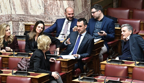 Την Τρίτη διαλύεται η ΚΟ της Νέας Αριστεράς: Ανεξαρτητοποιούνται Χαρίτσης, Αχτσιόγλου, Ηλιόπουλος, Τζανακόπουλος