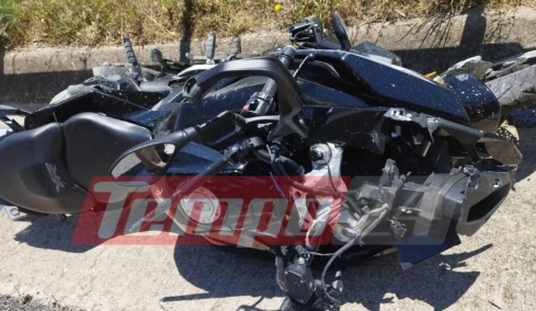 Οικογενειακή τραγωδία στο Ρίο Αχαΐας: Νεκροί 46χρονος πατέρας και ο 20χρονος γιος του σε τροχαίο με μηχανή