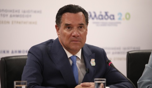 Γεωργιάδης κατά Καρχιμάκη για τα σεντόνια στο «Αττικόν»: Δεν υπάρχουν ελλείψεις, έγραψε ψέματα