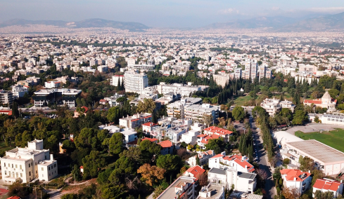 Έφοδος της ΕΛΑΣ σε Πολεοδομίες της Αττικής για «εξυπηρετήσεις»: Έξι οι συλλήψεις, βρήκαν πάνω από €330.000, τα μισά τα είχε η αρχηγός