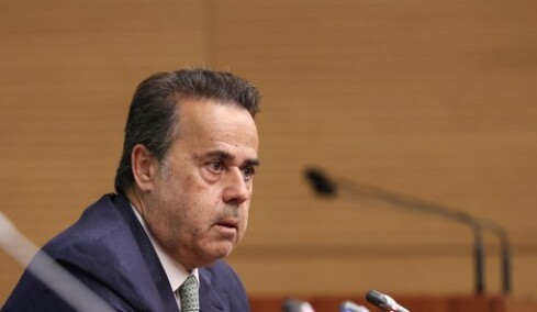 Παπασταύρου: Η κυβέρνηση θα συνεχίσει να στηρίζει νοικοκυριά όσο διαρκεί η κρίση στη Μέση Ανατολή