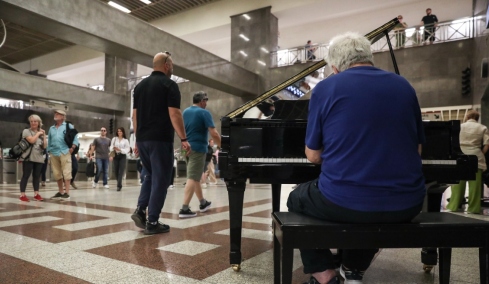 piano_hor