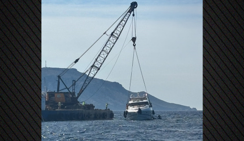 Προσάραξη θαλαμηγού ανοιχτά των Οινουσσών, σώοι οι επιβαίνοντες, δείτε φωτογραφίες 
