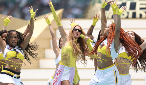 Shakira: Χρησιμοποίησε σωσία στην τελετή έναρξης του Παγκοσμίου Κυπέλλου; – Οι φήμες για την εμφάνισή της
