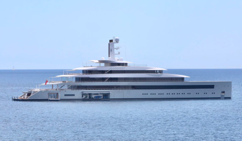 yacht_hor
